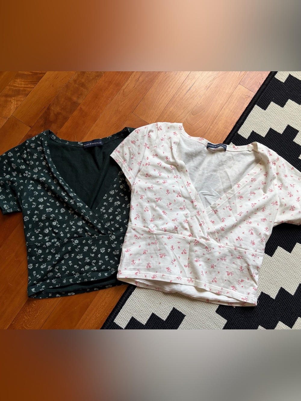 Brandy Melville tee